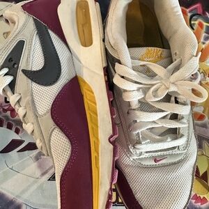 Nike Air Max Command Women’s Size 8 White Yellow Burgundy Shoes  511417-100